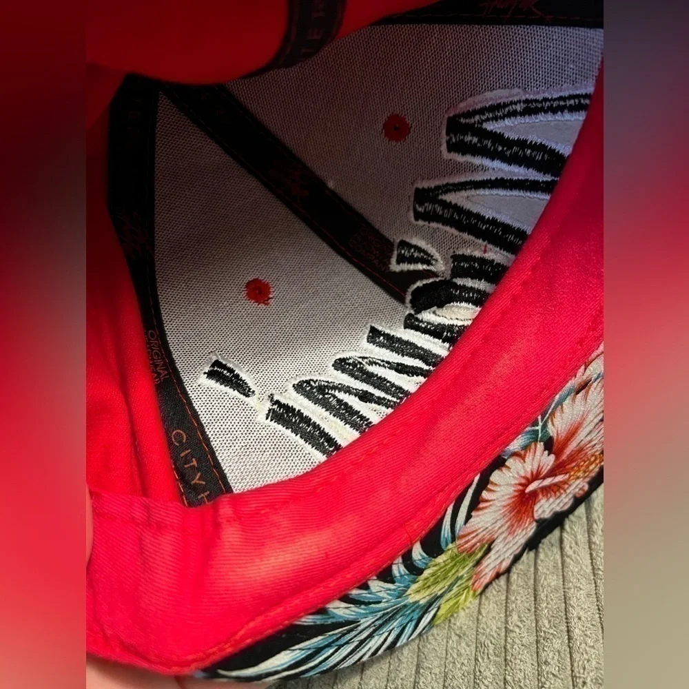 City Hunter One Size Red Black Miami Heat Floral Snapback Cap Hat Vtg